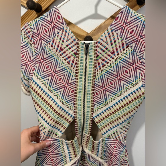 NWOT- Adelyn Rae - Jaylene Woven Shift Dress - Picture 11 of 13